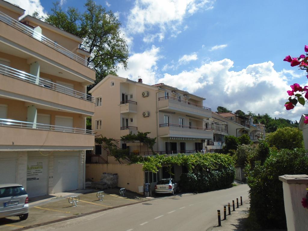 Apartments Kanli Kula 赫尔采格诺维 外观 照片