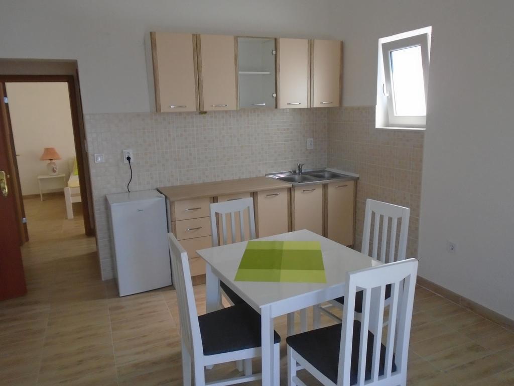 Apartments Kanli Kula 赫尔采格诺维 外观 照片