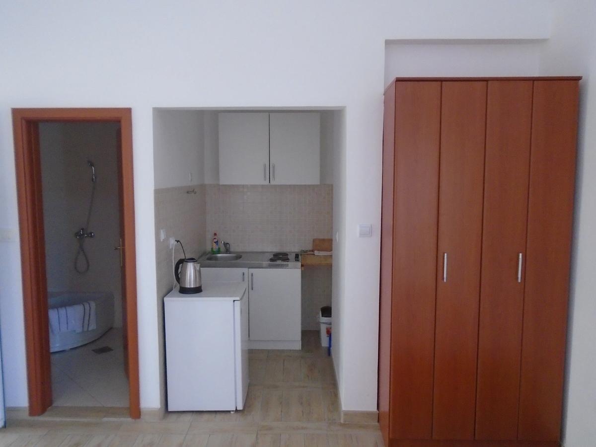 Apartments Kanli Kula 赫尔采格诺维 外观 照片